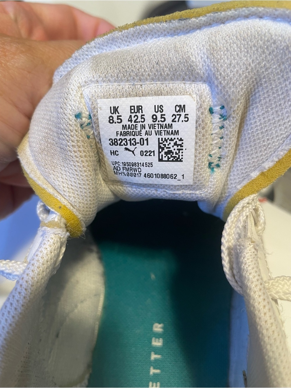 Puma White and Gray Sneakers - Picture 10 of 10